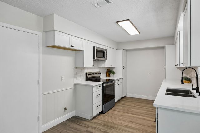 5608 Newman Drive, North Richland Hills, TX 76180