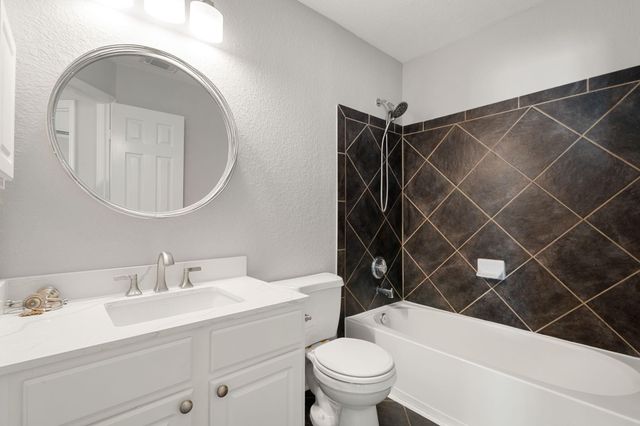 21626 Maggie Mist Drive, Richmond, TX 77406