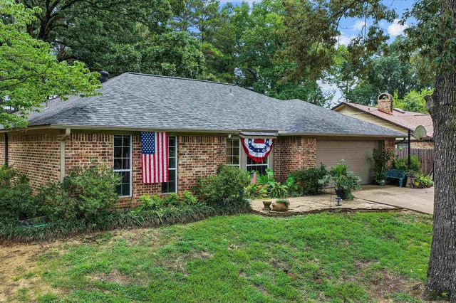 1104 Forest Hill Street, Gladewater, TX 75647