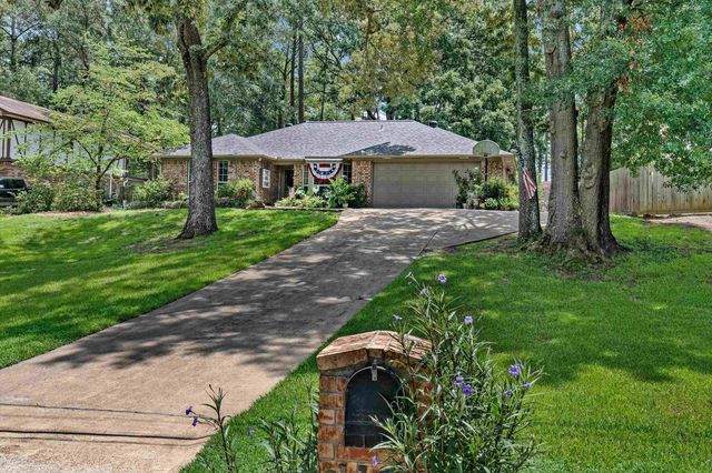 1104 Forest Hill Street, Gladewater, TX 75647