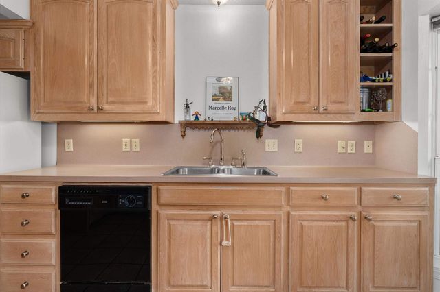 1104 Forest Hill Street, Gladewater, TX 75647
