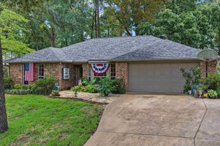 1104 Forest Hill Street, Gladewater, TX 75647
