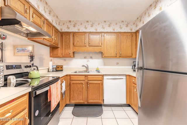 2222 Ocean Shore Blvd Apt 402B, Ormond Beach, FL 32176