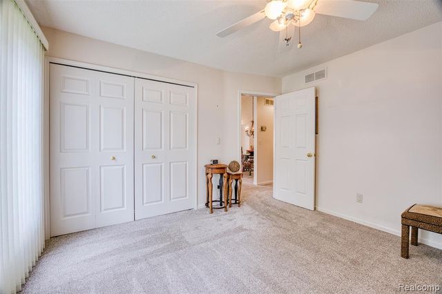 21790 River Ridge Trail, Farmington Hills, MI 48335