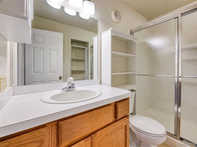 21790 River Ridge Trail, Farmington Hills, MI 48335