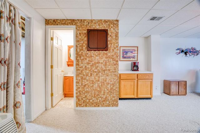 21790 River Ridge Trail, Farmington Hills, MI 48335