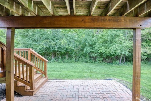 21790 River Ridge Trail, Farmington Hills, MI 48335