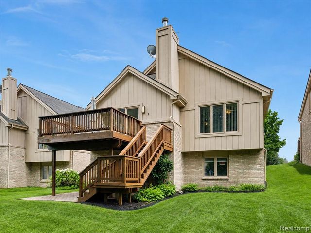 21790 River Ridge Trail, Farmington Hills, MI 48335