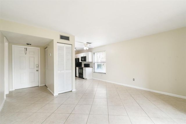 8163 SE Croft Circle C-5, Hobe Sound, FL 33455