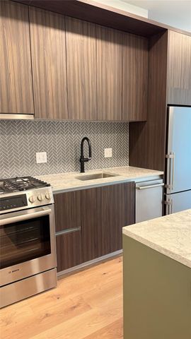 2209 S 1st ST 322, Austin, TX 78704