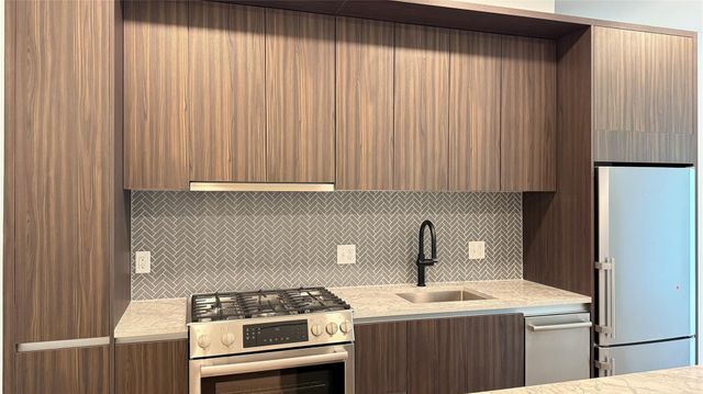 2209 S 1st ST 322, Austin, TX 78704