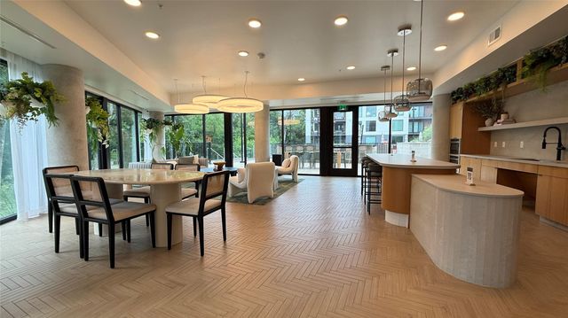 2209 S 1st ST 322, Austin, TX 78704
