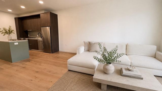 2209 S 1st ST 322, Austin, TX 78704