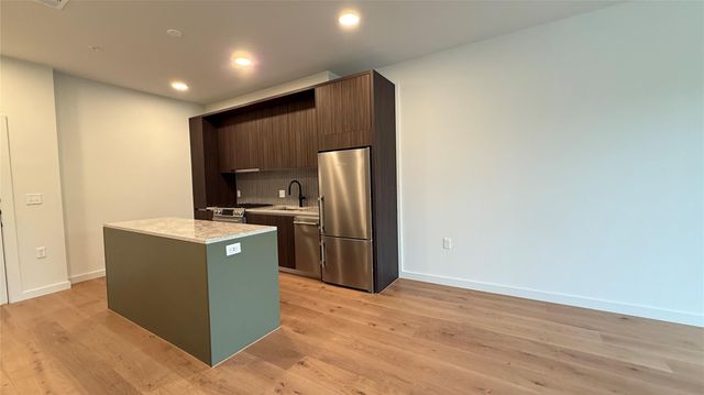 2209 S 1st ST 322, Austin, TX 78704