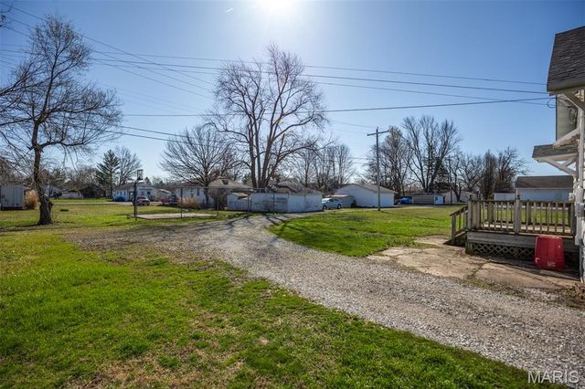 705 N Macoupin Street, Gillespie, IL 62033