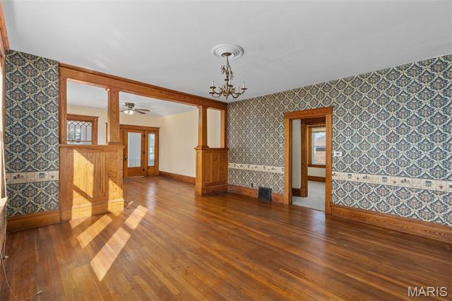 705 N Macoupin Street, Gillespie, IL 62033