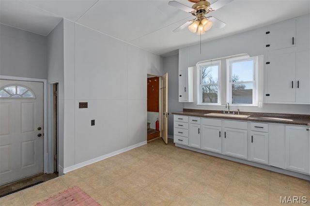 705 N Macoupin Street, Gillespie, IL 62033