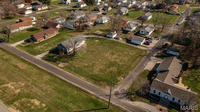 705 N Macoupin Street, Gillespie, IL 62033