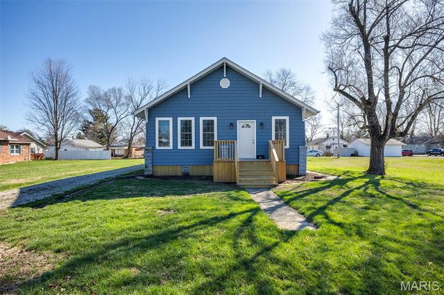 705 N Macoupin Street, Gillespie, IL 62033