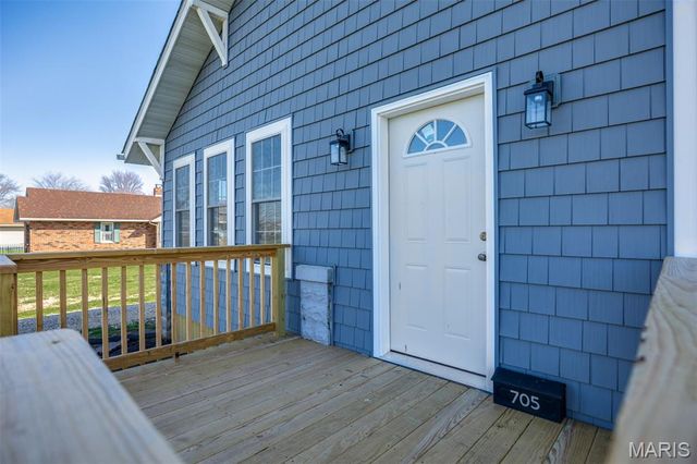 705 N Macoupin Street, Gillespie, IL 62033