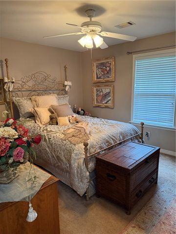 216 Thornwood Lane, Russellville, AR 72802