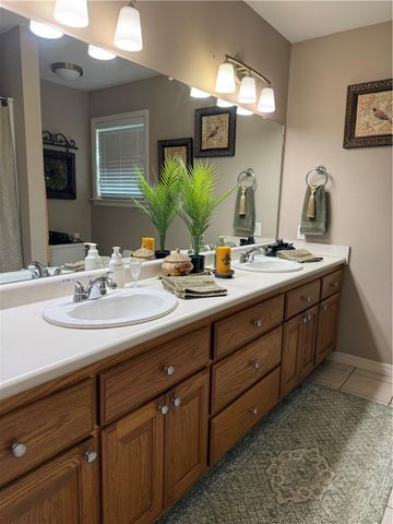 216 Thornwood Lane, Russellville, AR 72802