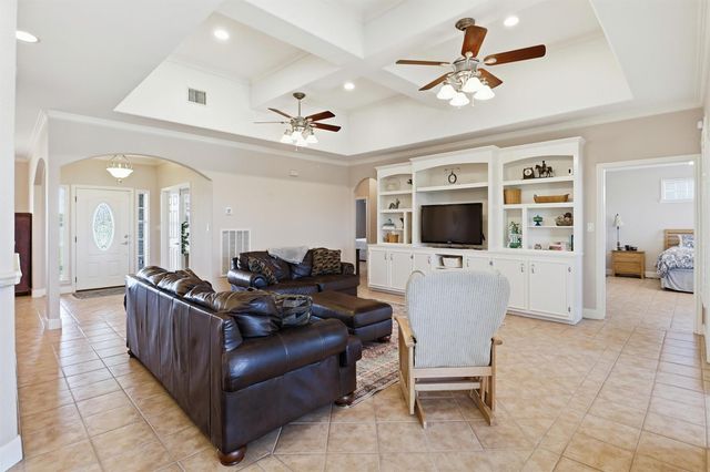 2862 Dees Circle, Sealy, TX 77474