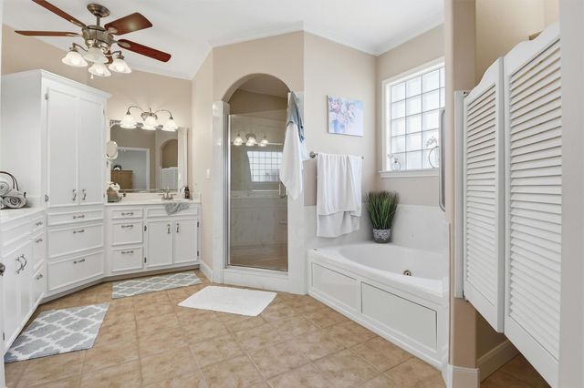 2862 Dees Circle, Sealy, TX 77474