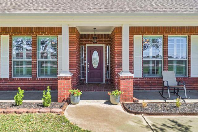 2862 Dees Circle, Sealy, TX 77474