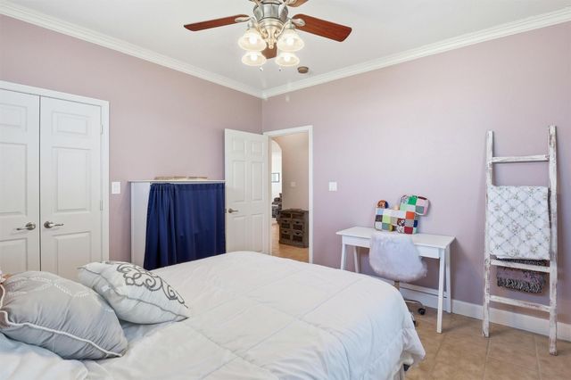 2862 Dees Circle, Sealy, TX 77474