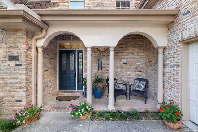 1210 Hymeadow Drive, San Antonio, TX 78258