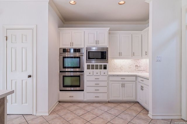 1210 Hymeadow Drive, San Antonio, TX 78258