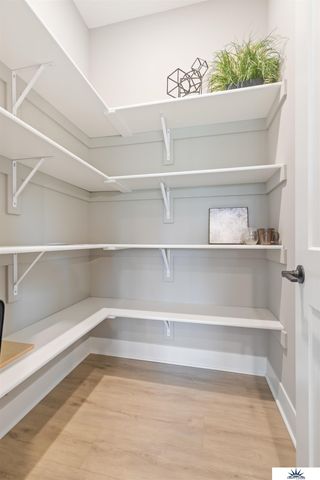 6905 Flint Drive, Papillion, NE 68046