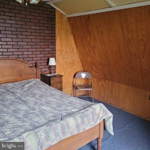312 OUTLOOK LN, Great Cacapon, WV 25422