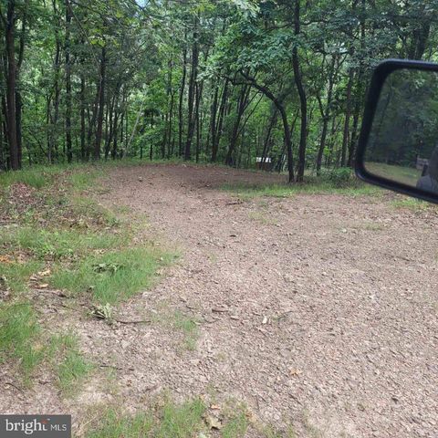 312 OUTLOOK LN, Great Cacapon, WV 25422
