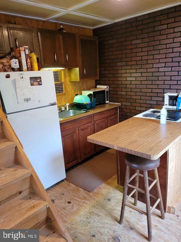 312 OUTLOOK LN, Great Cacapon, WV 25422