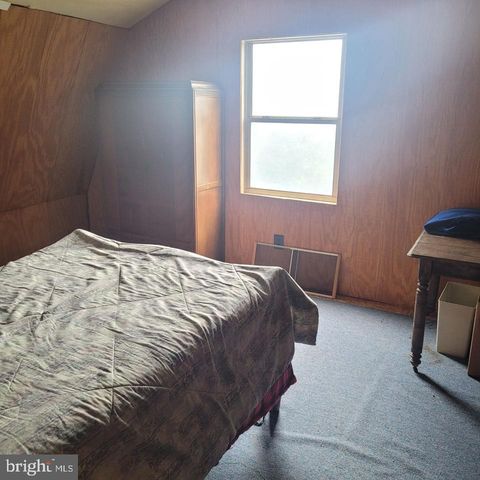 312 OUTLOOK LN, Great Cacapon, WV 25422