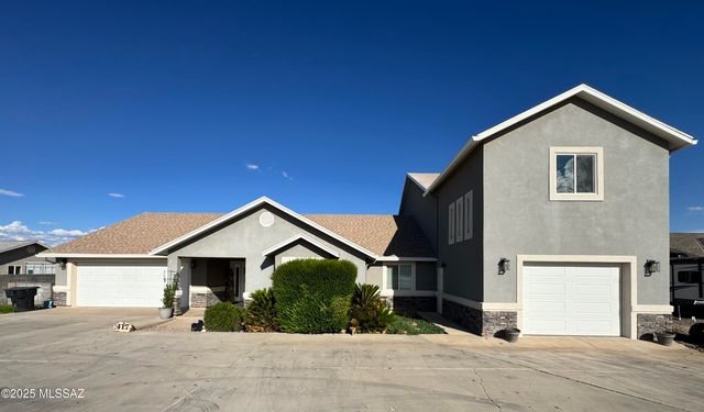 417 N 1st Avenue, Thatcher, AZ 85552