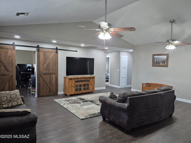 417 N 1st Avenue, Thatcher, AZ 85552