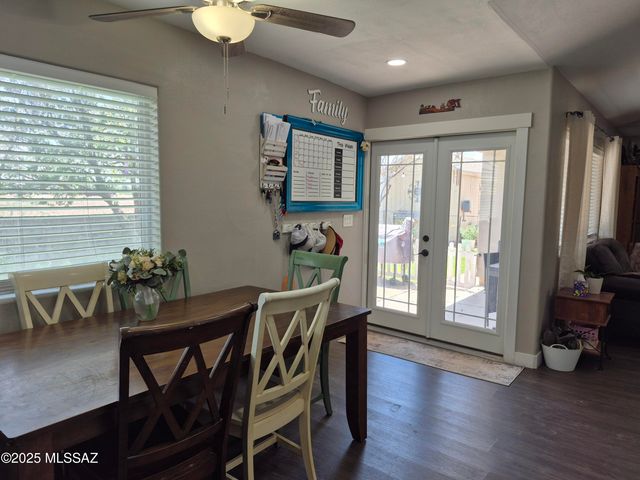 417 N 1st Avenue, Thatcher, AZ 85552