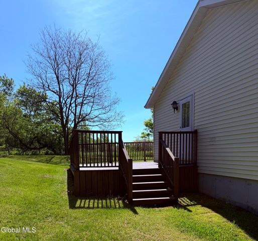 237 S Kingsboro Avenue, Gloversville, NY 12078