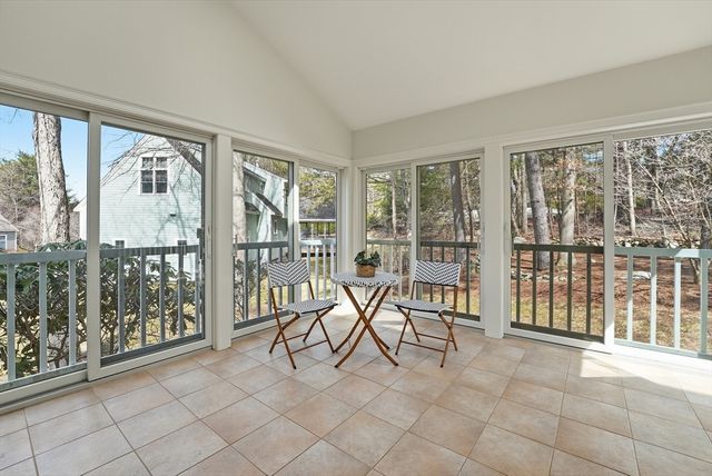 11 Longmeadow Way 11, Acton, MA 01720