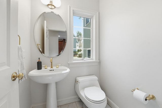 11 Longmeadow Way 11, Acton, MA 01720