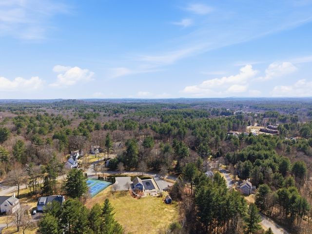 11 Longmeadow Way 11, Acton, MA 01720