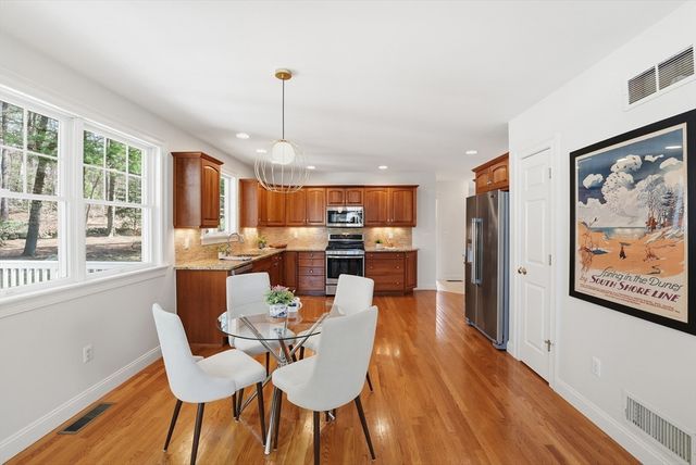 11 Longmeadow Way 11, Acton, MA 01720