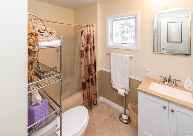 74 Hidden Brook Drive, Hyde Park, NY 12538