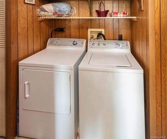 74 Hidden Brook Drive, Hyde Park, NY 12538