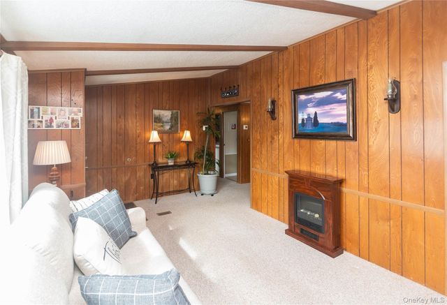 74 Hidden Brook Drive, Hyde Park, NY 12538