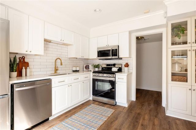 20 Stratford Hall Place NE, Atlanta, GA 30342