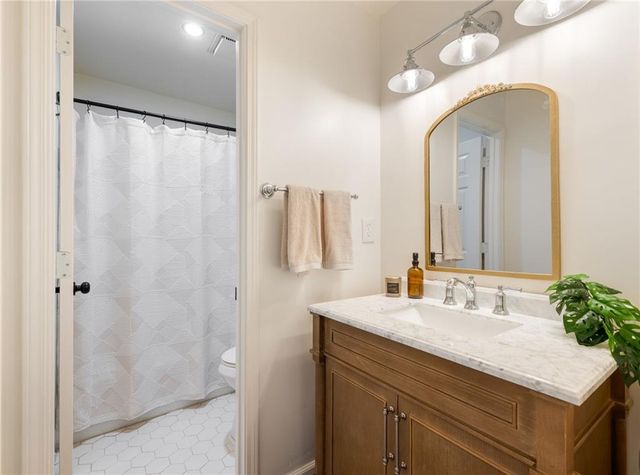 20 Stratford Hall Place NE, Atlanta, GA 30342